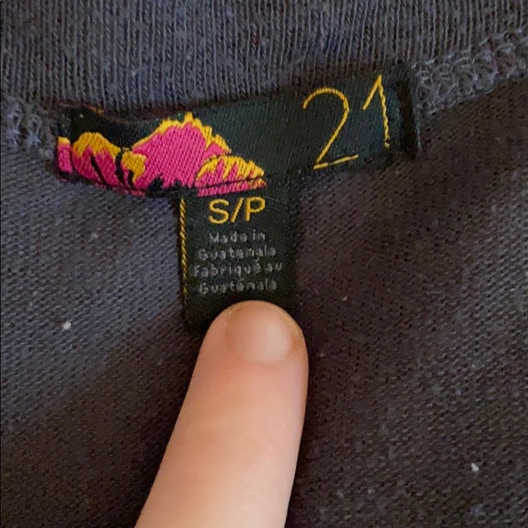 Grey tee - Picture 2 of 3